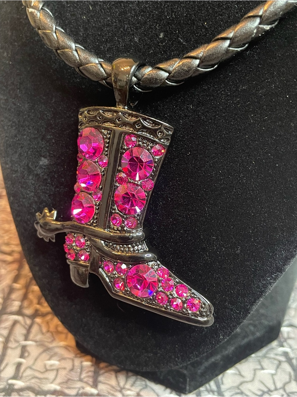 Y2K Vintage Fuchsia Crystal Cowboy Boot Pendant Necklace - Picture 3 of 3